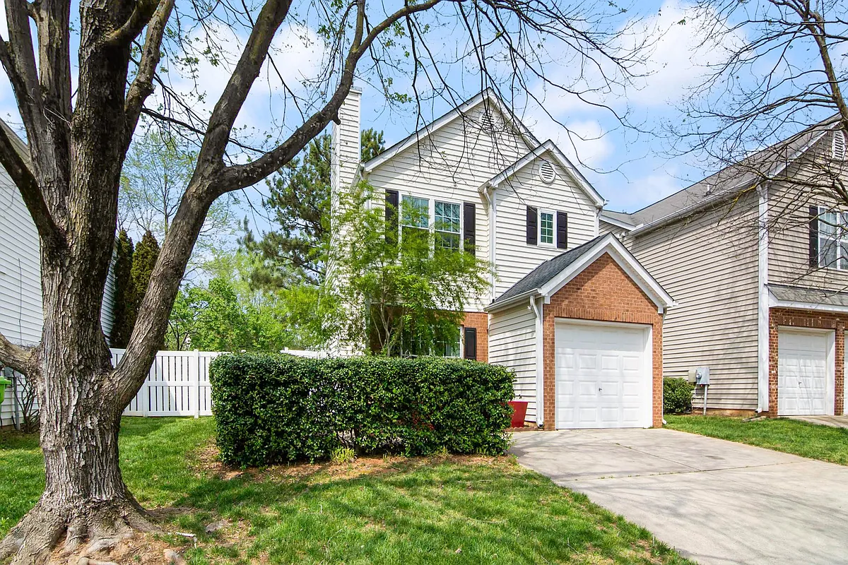 Building Photo - 5508 Sorrell Crossing Dr
