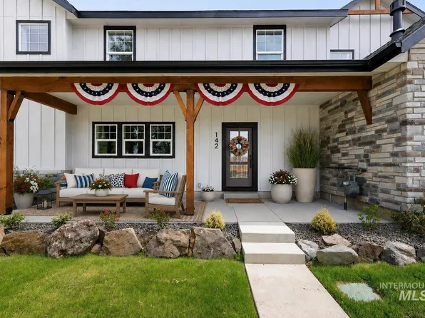 142 N Edgewood Ln, Eagle, ID 83616