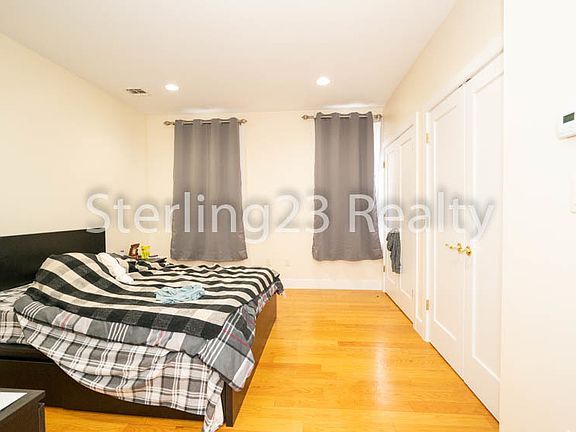 2nd image of 28-19 Astoria Blvd #2R