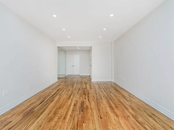 3101 Ocean Parkway image 22 of 39