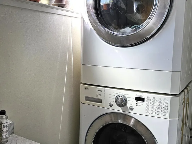 in unit laundry set