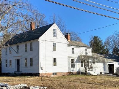 1055 S East St, Amherst, MA, 01002