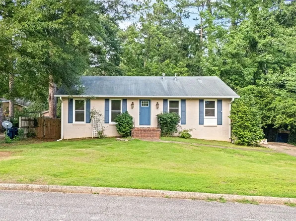 886 Cherokee Rd, Auburn, AL 36830