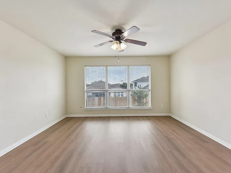 11809 Dunfries Ln — Photo 22