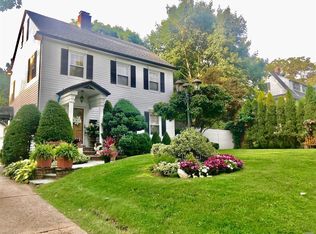 19 Susquehanna Ave, Great Neck, NY 11021
