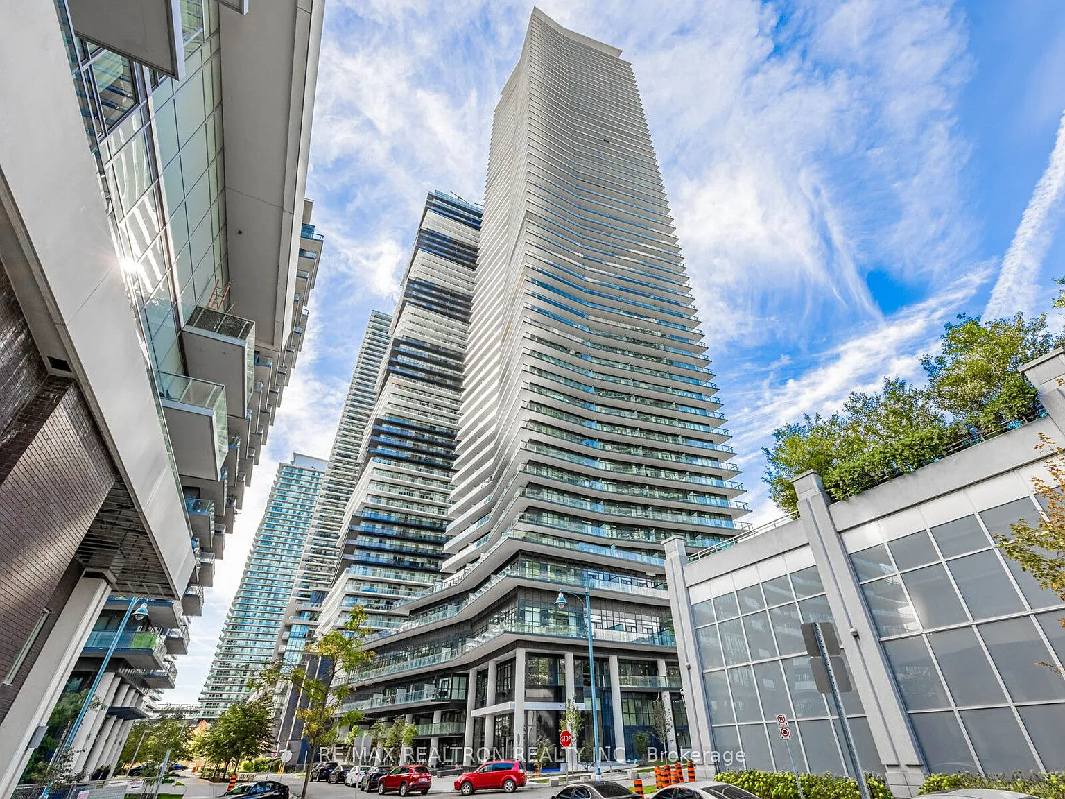 2 bed, $2,450 — Photo 2