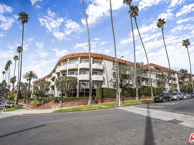 836 S Bundy Dr APT 304, Los Angeles, CA, 90049