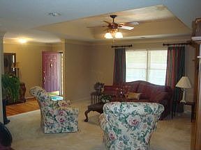 5th image of 2212 W Edgewood Dr