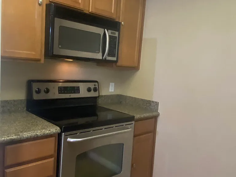 1177 Norwegian Ave — Photo 6