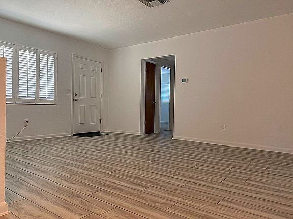 4th image of 1268 Magnolia Dr
