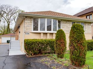 8706 W Stolting Rd, Niles, IL 60714