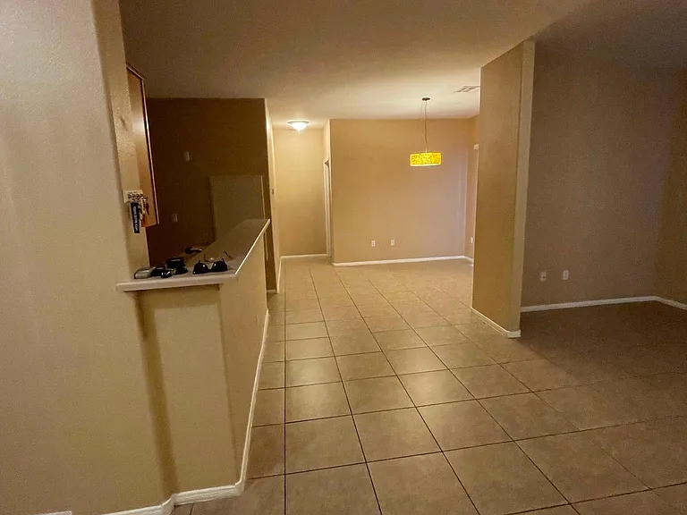 904 Domnus Ln #105 — Photo 22