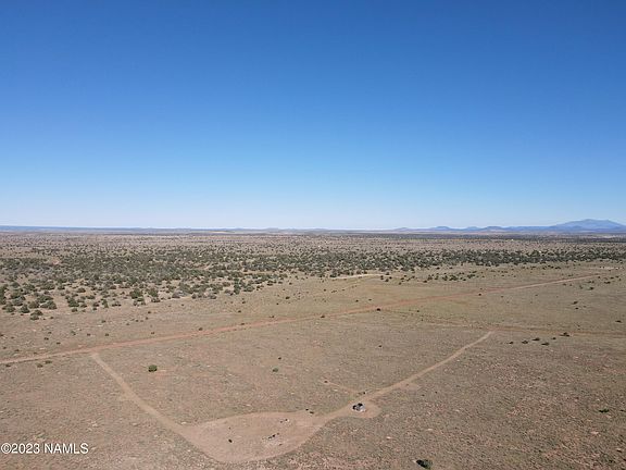 3rd image of 10616 W Bright Sky Trl