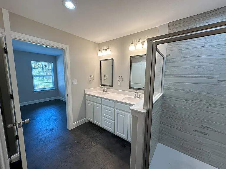 428 E Nelson St — Photo 12