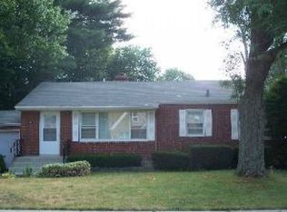 315 Hubbard Ave, Elgin, IL 60123