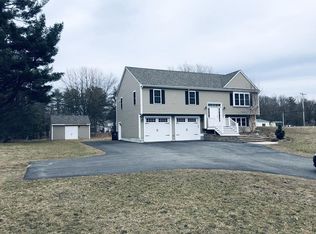 5 North St, Bellingham, MA 02019