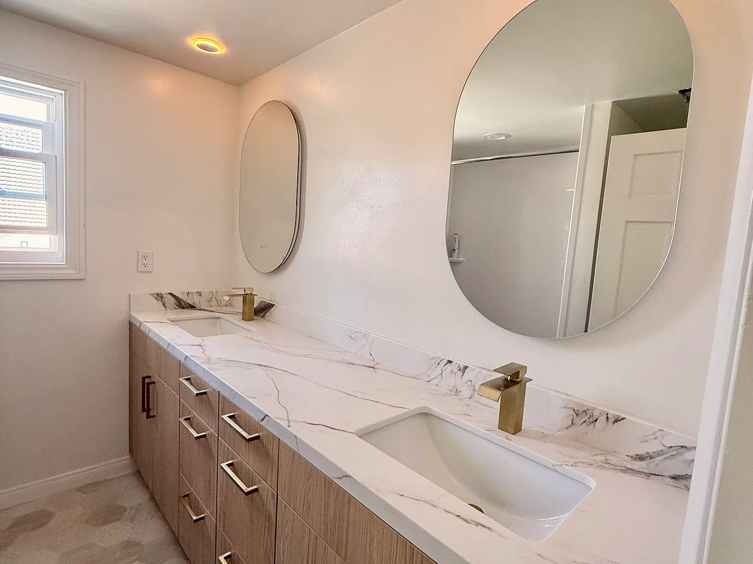 4 bed, 3288 sqft, $1,525 — Photo 4