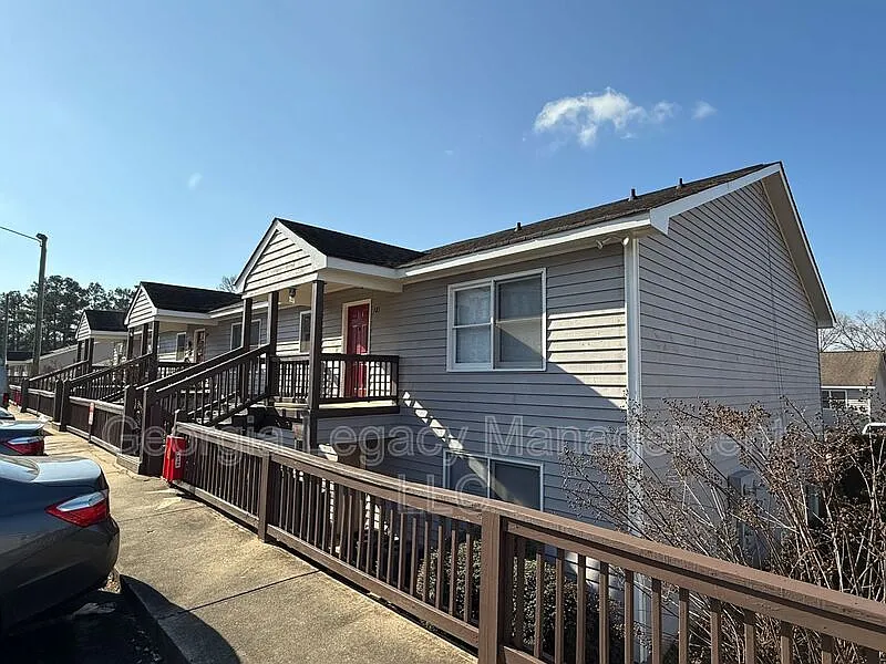 Building Photo - 2505 W Broad St #521