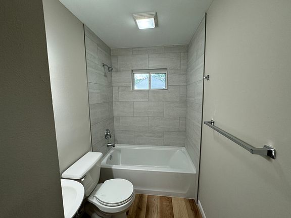 4th image of 1140 Osage Ave