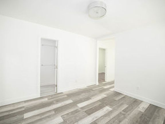 3rd image of 340 E 19th St #1/2
