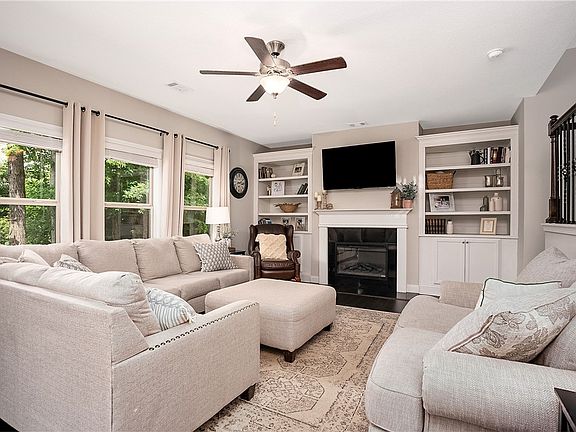 5th image of 1608 Lilah Ct