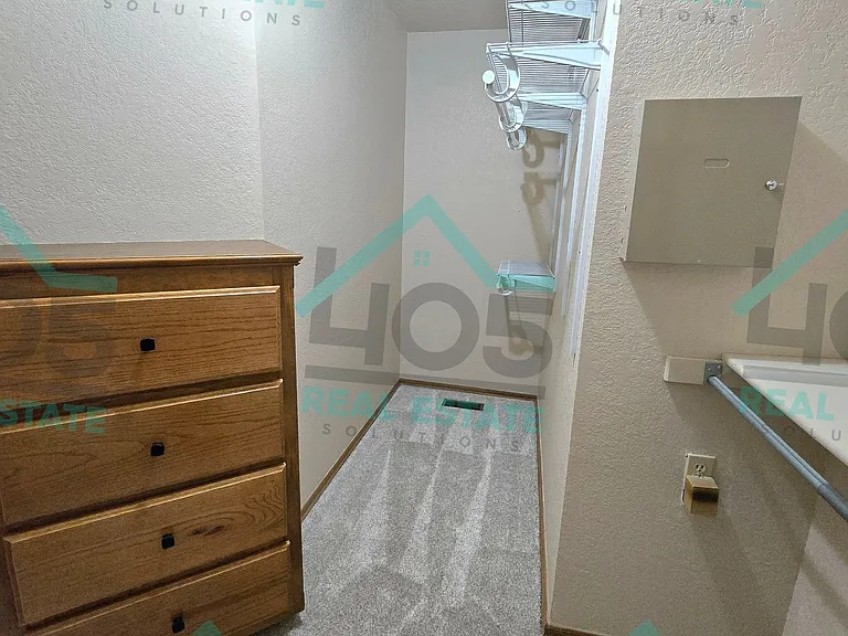 9904 Fox Fair Holw — Photo 14