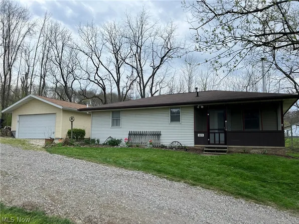 10114 Lawndell Rd SW, Navarre, OH 44662