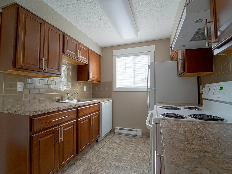 Railhead Apartments — Photo 9