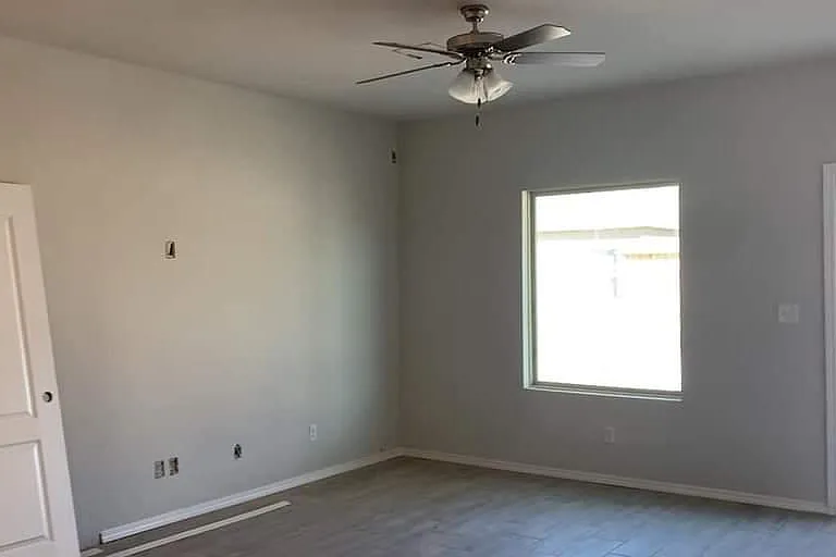 12257 Desert Snow Ct — Photo 6