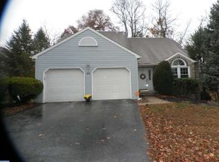 35 Casselberry Dr, Norristown, PA 19403