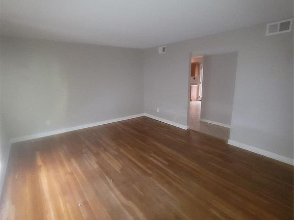 2nd image of 2536 Nathan Dr