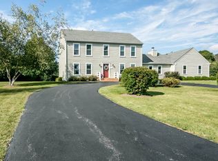 8772 Grove Hill Rd, Rockford, IL 61107