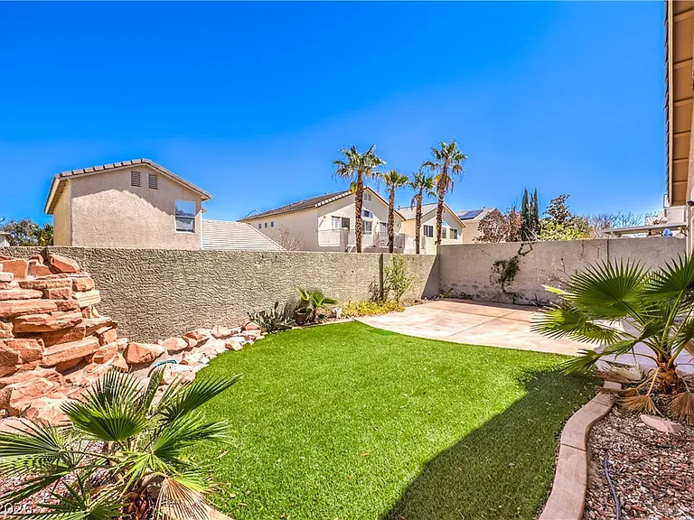 7236 Victoria Oak Ct — Photo 15