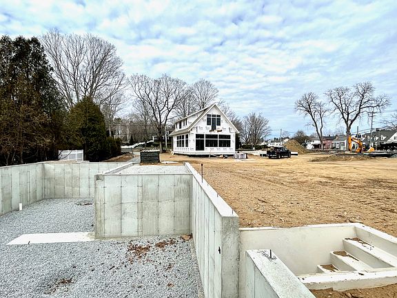 908 Boston Post Road