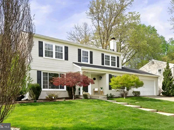 1926 Labrador Ln, Vienna, VA 22182