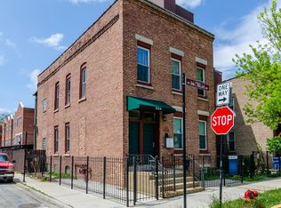 624 S Oakley Blvd #1, Chicago, IL 60612