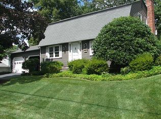 67 Royal Dr, West Warwick, RI 02893