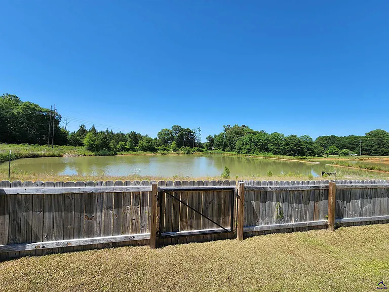 502 Charlestown Way — Photo 10