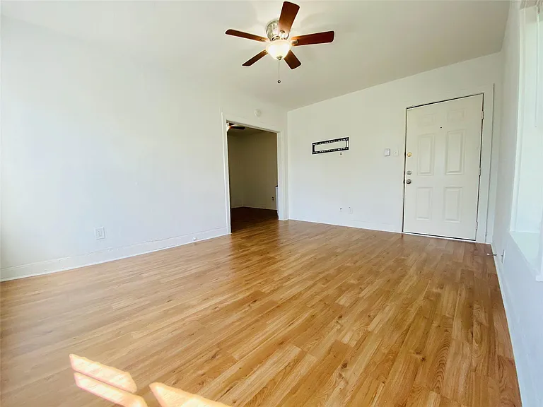 1 Sidney St #3 — Photo 7