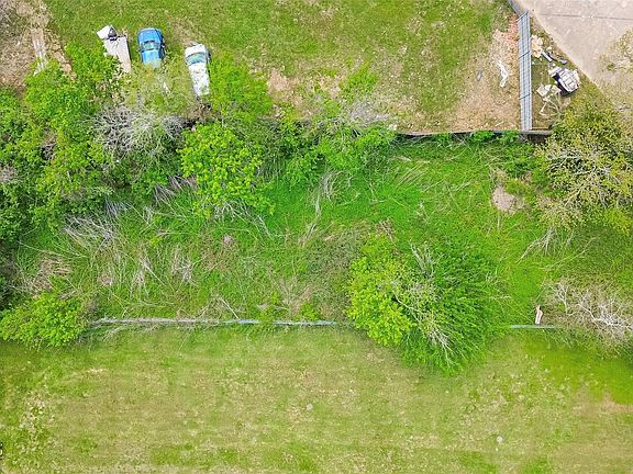 2nd image of 16525 Boss Gaston Rd