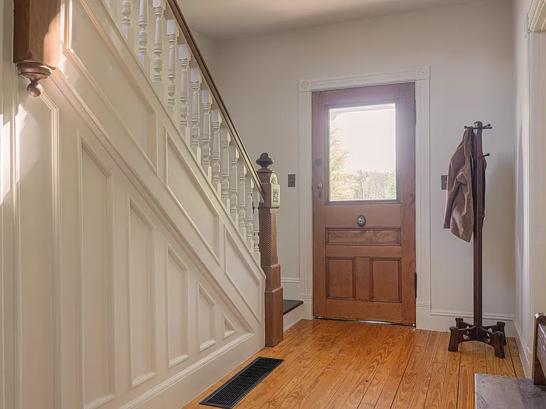 1777 Route 9G — Photo 17
