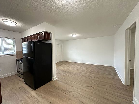 2nd image of 110 NE 19th Ave #0