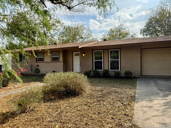 3730 La Sabre Dr, San Antonio, TX 78218