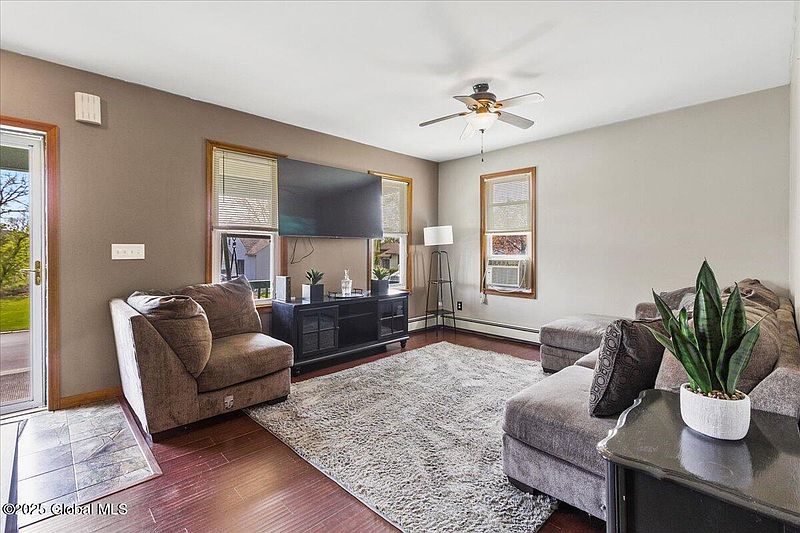 4th image of 282 Central Avenue