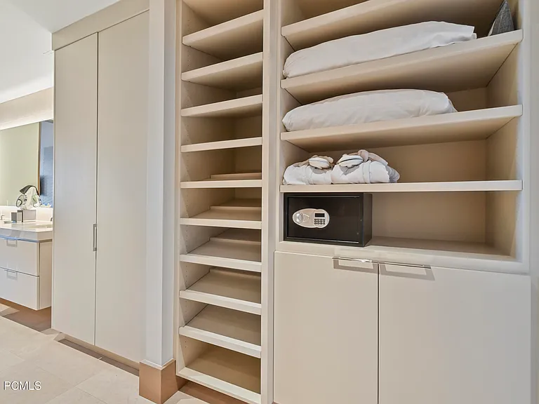 8680 Empire Club Dr — Photo 28