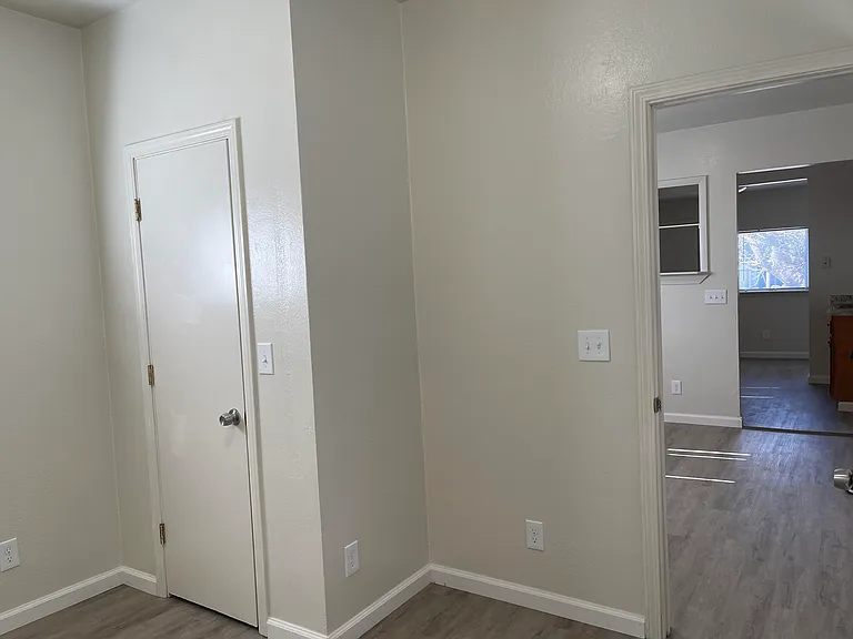 936 Franklin St #2 — Photo 14