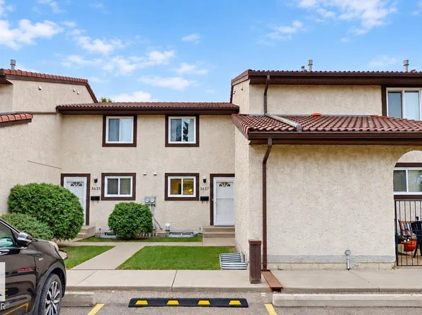 3637 30th Ave NW, Edmonton, AB T6L 5H5