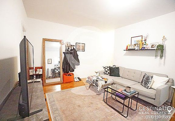 3rd image of 719 8th Ave APT 2A