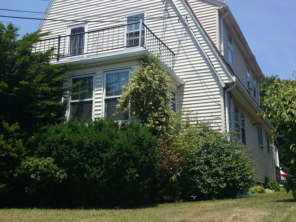 2nd image of 41 Perthshire Rd