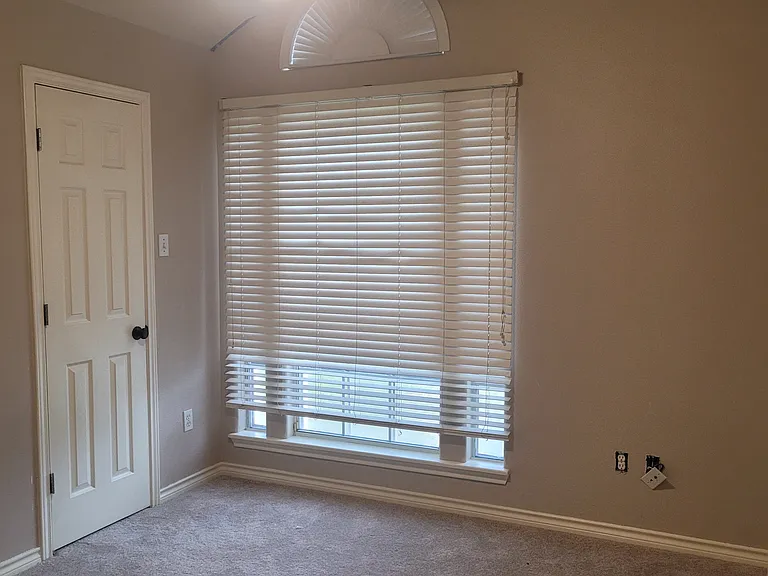 5114 Spring Brook Dr — Photo 15